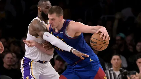 兹沃勒争分保命对决格罗宁根